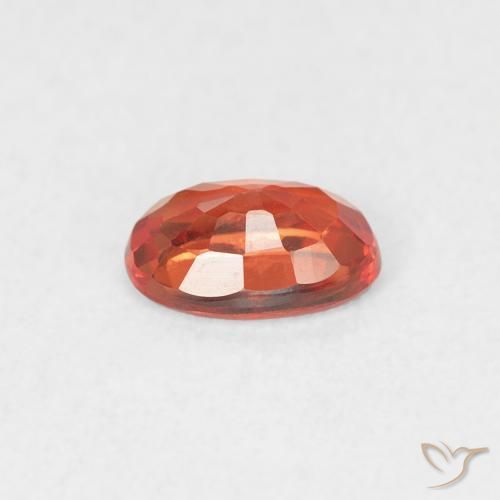 Saphir Orange moyen naturelle ovale, 0.56 ct, VVS-VS