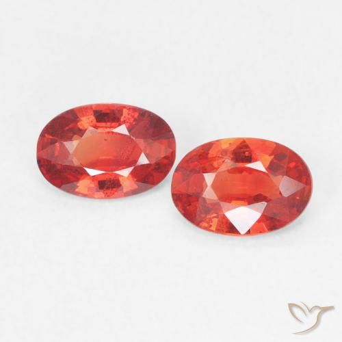 0.84ctw Naturel Rouge intense Saphir, ovale, VVS-VS