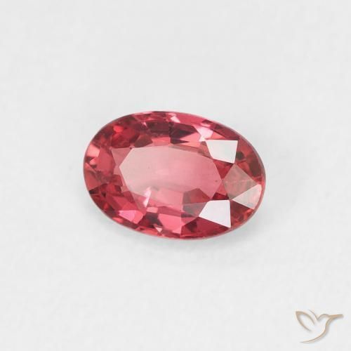 Saphir Rouge moyen naturelle ovale, 0.55 ct, VVS