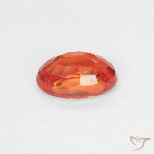 Saphir Orange rougeâtre naturelle ovale, 0.64 ct, VVS