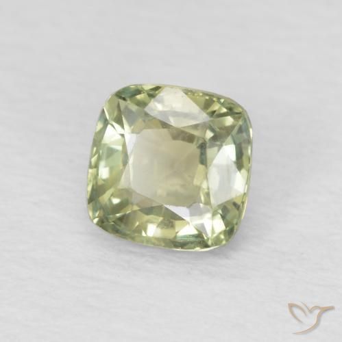 Saphir Vert poire léger naturelle Coussin, 0.57 ct, VS