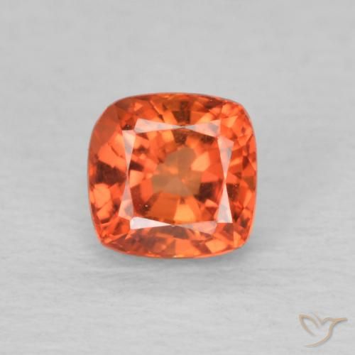 0.56ct Naturel Orange feu Saphir, Coussin, VVS