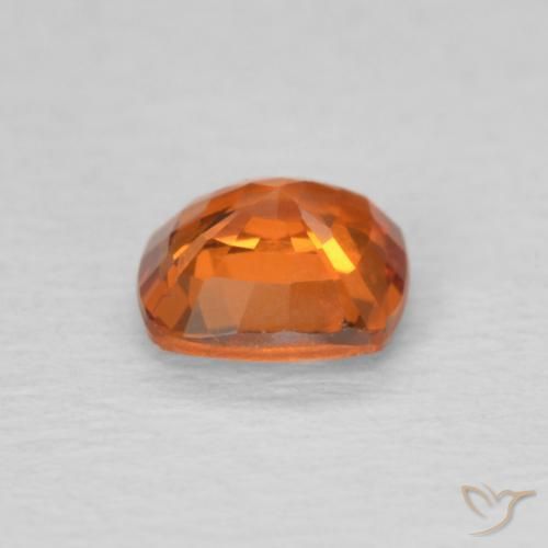 Saphir Orange feu naturelle Coussin, 0.50 ct, VVS