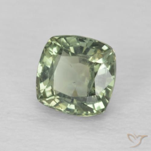 Saphir Vert clair naturelle Coussin, 0.72 ct, VS