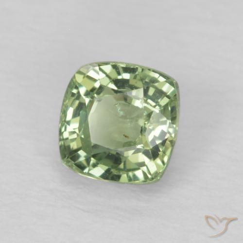 Saphir Vert sauge léger naturelle Coussin, 0.59 ct, VS