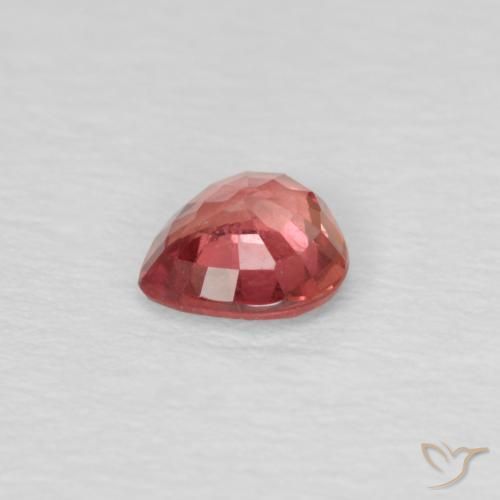 Saphir Rouge moyen naturelle En forme de poire, 0.44 ct, VS