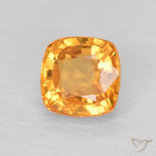 Saphir Orange moyen naturelle Coussin, 0.71 ct, VVS-VS