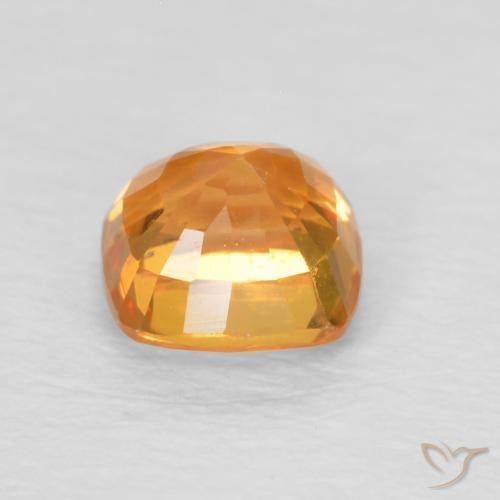 Saphir Orange moyen naturelle Coussin, 0.71 ct, VVS-VS