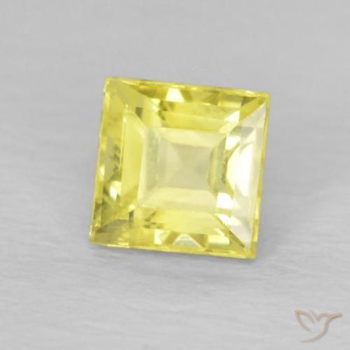 Saphir Jaune clair naturelle Carré, 0.68 ct, VS