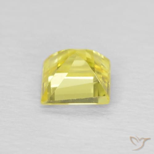 Saphir Jaune clair naturelle Carré, 0.46 ct, VVS-VS