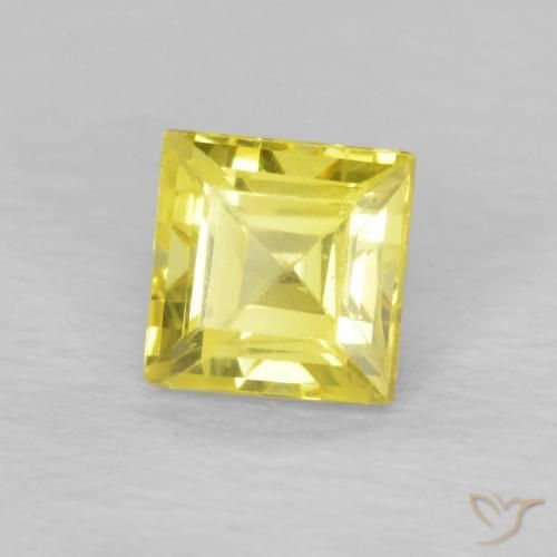 Saphir Jaune clair naturelle Carré, 0.52 ct, VVS-VS