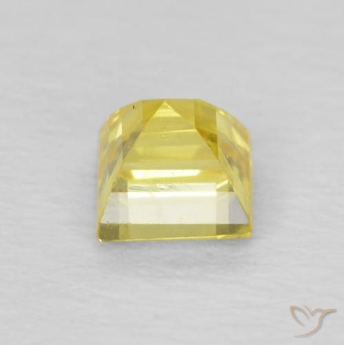 Saphir Jaune clair naturelle Carré, 0.60 ct, VVS-VS