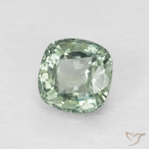 Saphir Vert clair naturelle Coussin, 0.66 ct, VVS