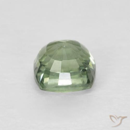 Saphir Vert jaunâtre pâle naturelle Coussin, 0.69 ct, VVS-VS