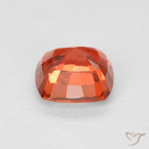 Saphir Rouge moyen naturelle Coussin, 0.62 ct, VVS-VS