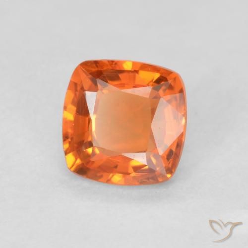 Saphir Orange vif naturelle Coussin, 0.51 ct, VVS