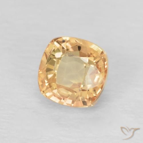 Saphir Doré naturelle Coussin, 0.74 ct, VVS