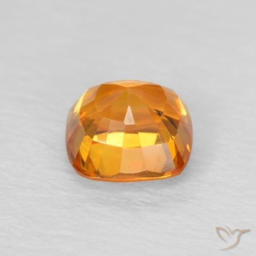 Saphir Orange vif naturelle Coussin, 0.64 ct, VS