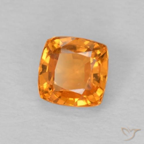 Saphir Orange vif naturelle Coussin, 0.62 ct, VS