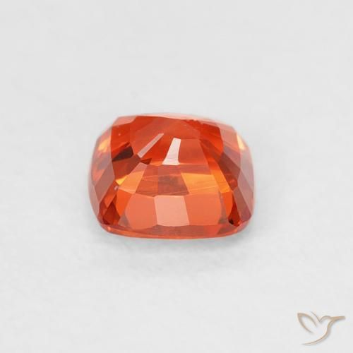 Saphir Orange rougeâtre naturelle Coussin, 0.56 ct, VVS-VS