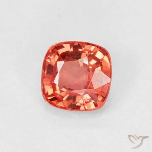 Saphir Rouge cramoisi vif naturelle Coussin, 0.52 ct, VVS-VS