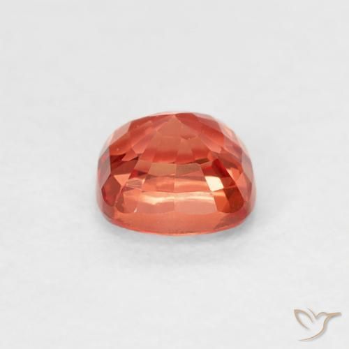 Saphir Rouge cramoisi vif naturelle Coussin, 0.52 ct, VVS-VS