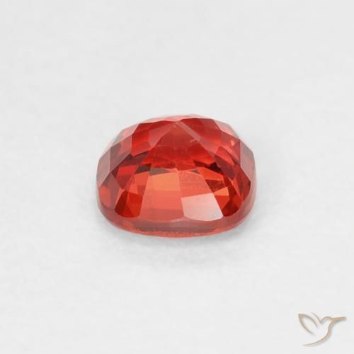 Saphir Rouge-orange cramoisi vif naturelle Coussin, 0.45 ct, VVS-VS
