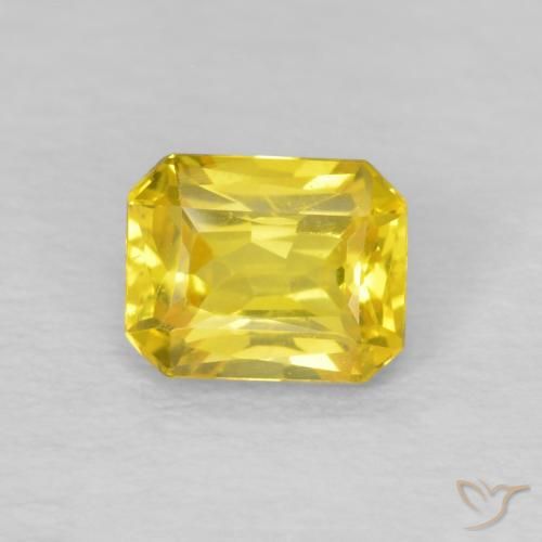 0.56ct Naturel Jaune Toscane Saphir, Taille émeraude, VVS