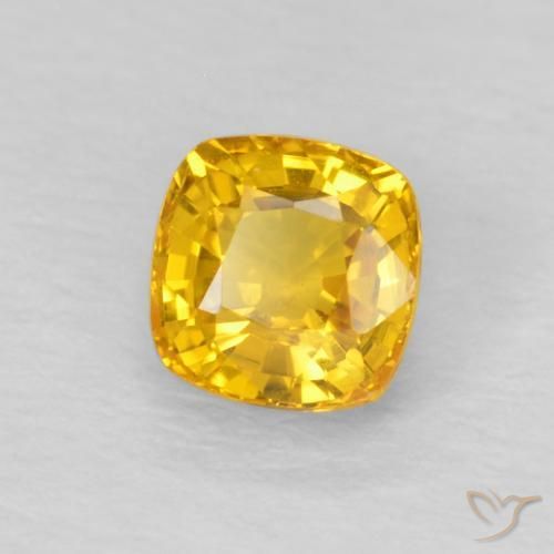 Saphir Orange doré naturelle Coussin, 0.66 ct, VS
