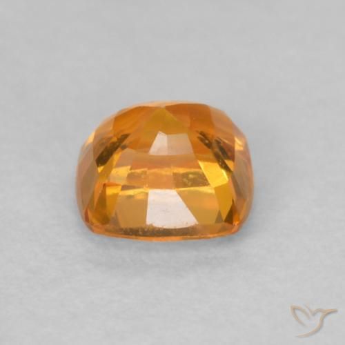 Saphir Orange vif naturelle Coussin, 0.55 ct, VVS-VS