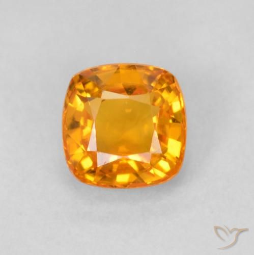 0.65ct Naturel Orange vif Saphir, Coussin, VVS