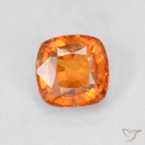 0.67ct Naturel Orange feu Saphir, Coussin, VS