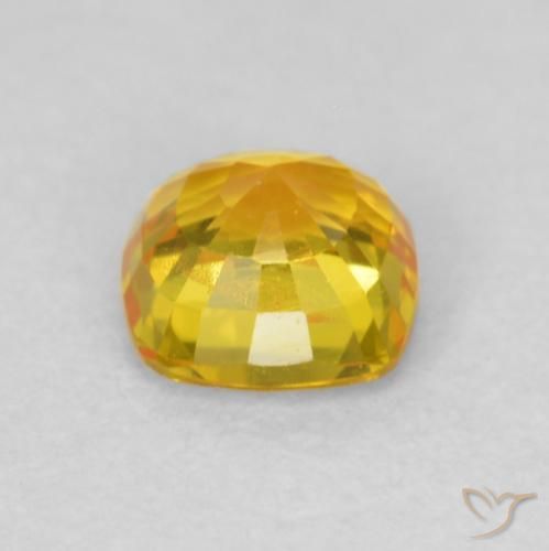 Saphir Orange moyen naturelle Coussin, 0.68 ct, VS-SI