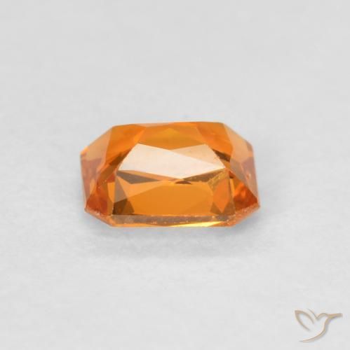 Saphir Orange vif naturelle Octogone / coupe Émeraude, 0.48 ct, VVS-VS