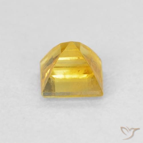 Saphir Jaune moyen naturelle Carré, 0.55 ct, VS
