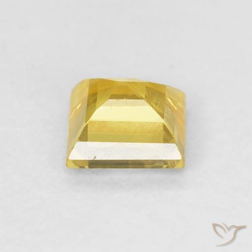 Saphir Jaune moyen naturelle Carré, 0.60 ct, VS
