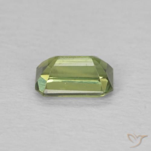 Saphir Vert chaud naturelle Octogone / coupe Émeraude, 0.46 ct, VVS