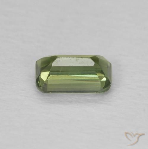 Saphir Vert chaud naturelle Octogone / coupe Émeraude, 0.44 ct, VVS