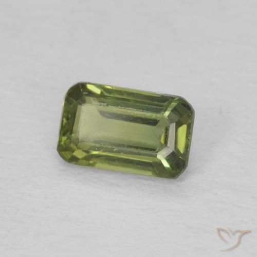 Saphir Vert forêt léger naturelle Octogone / coupe Émeraude, 0.44 ct, VVS-VS
