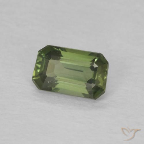 Saphir Forêt verte naturelle Octogone / coupe Émeraude, 0.41 ct, VVS