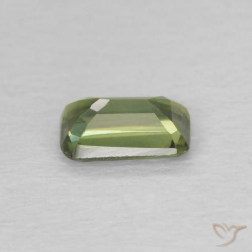 Saphir Vert jaunâtre naturelle Octogone / coupe Émeraude, 0.41 ct, VVS-VS