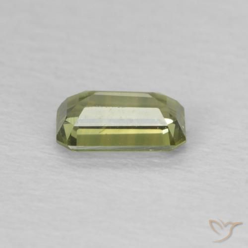 Saphir Vert forêt chaud naturelle Octogone / coupe Émeraude, 0.42 ct, VVS-VS