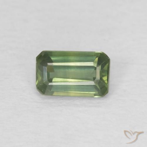 0.40ct Naturel Vert forêt léger Saphir, Taille émeraude, VVS-VS