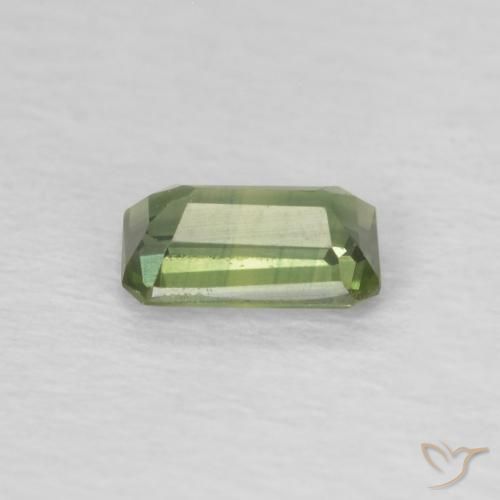 Saphir Vert forêt léger naturelle Octogone / coupe Émeraude, 0.40 ct, VVS-VS
