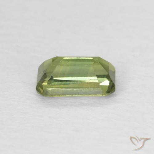 Saphir Vert jaunâtre naturelle Octogone / coupe Émeraude, 0.44 ct, VVS-VS