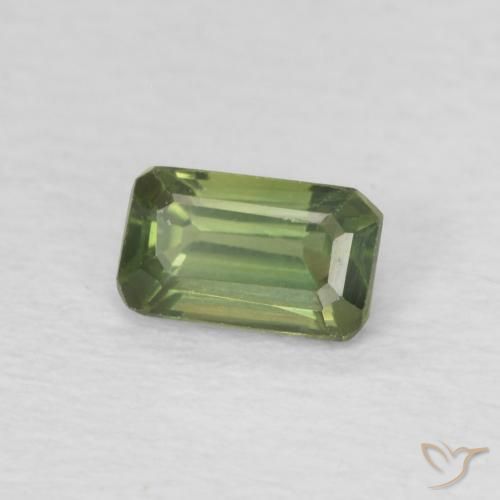 Saphir Forêt verte naturelle Octogone / coupe Émeraude, 0.50 ct, VVS-VS