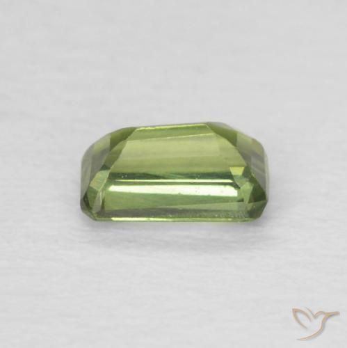 Saphir Medium Light Green naturelle Octogone / coupe Émeraude, 0.48 ct, VVS-VS