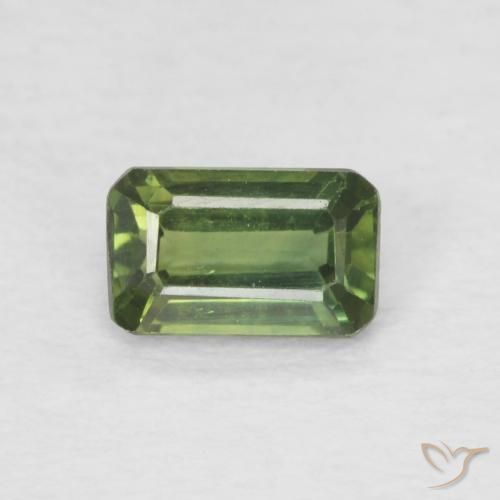 0.46ct Naturel Vert forêt léger Saphir, Taille émeraude, VS