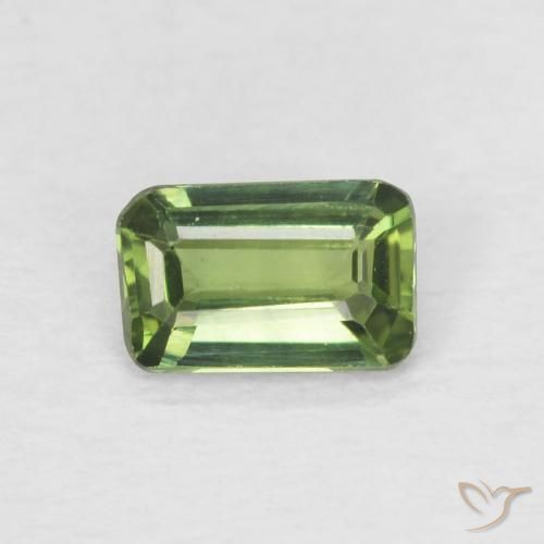0.38ct Naturel Forêt verte Saphir, Taille émeraude, VS