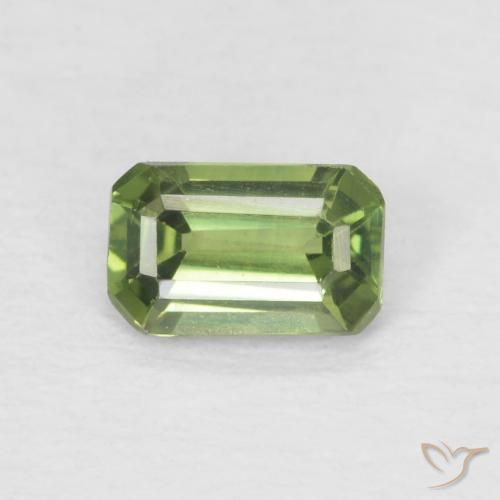 0.42ct Naturel Vert chaud Saphir, Taille émeraude, VS